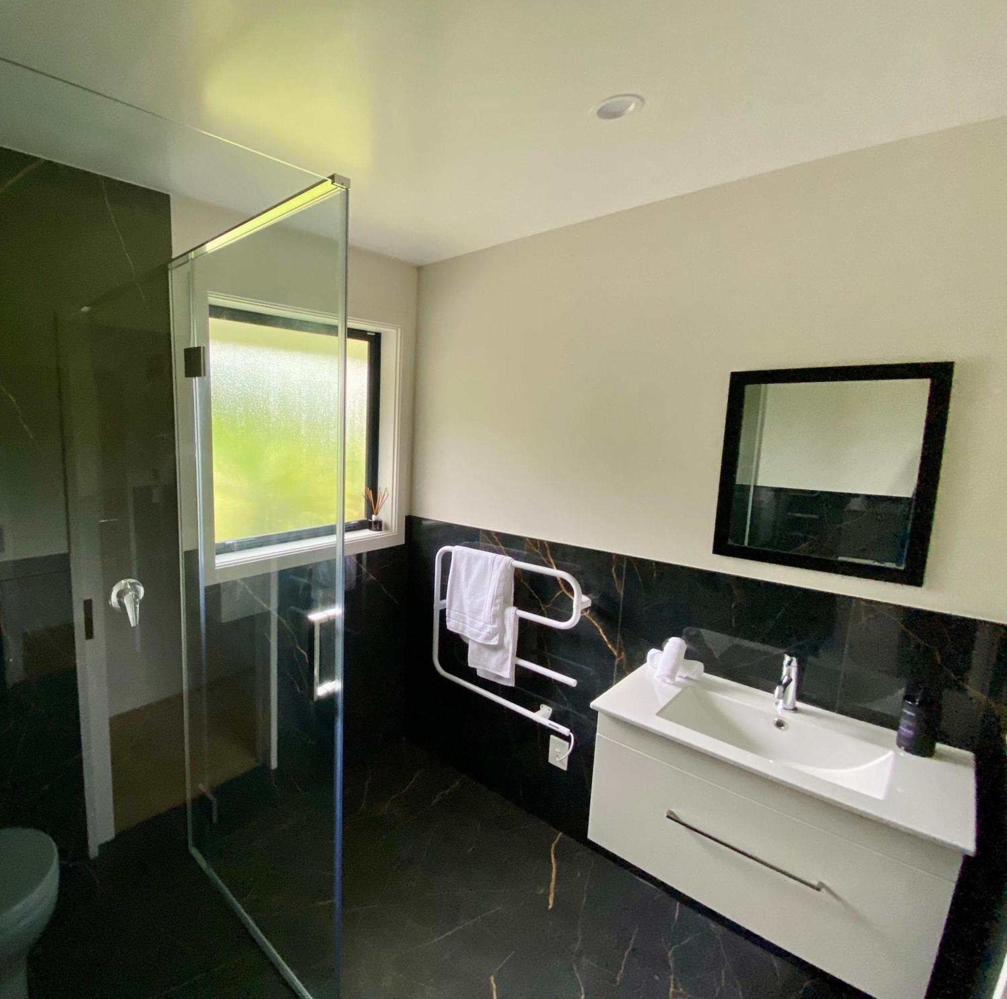 Ocean & Mountain Views - Kaikoura Villa Kültér fotó